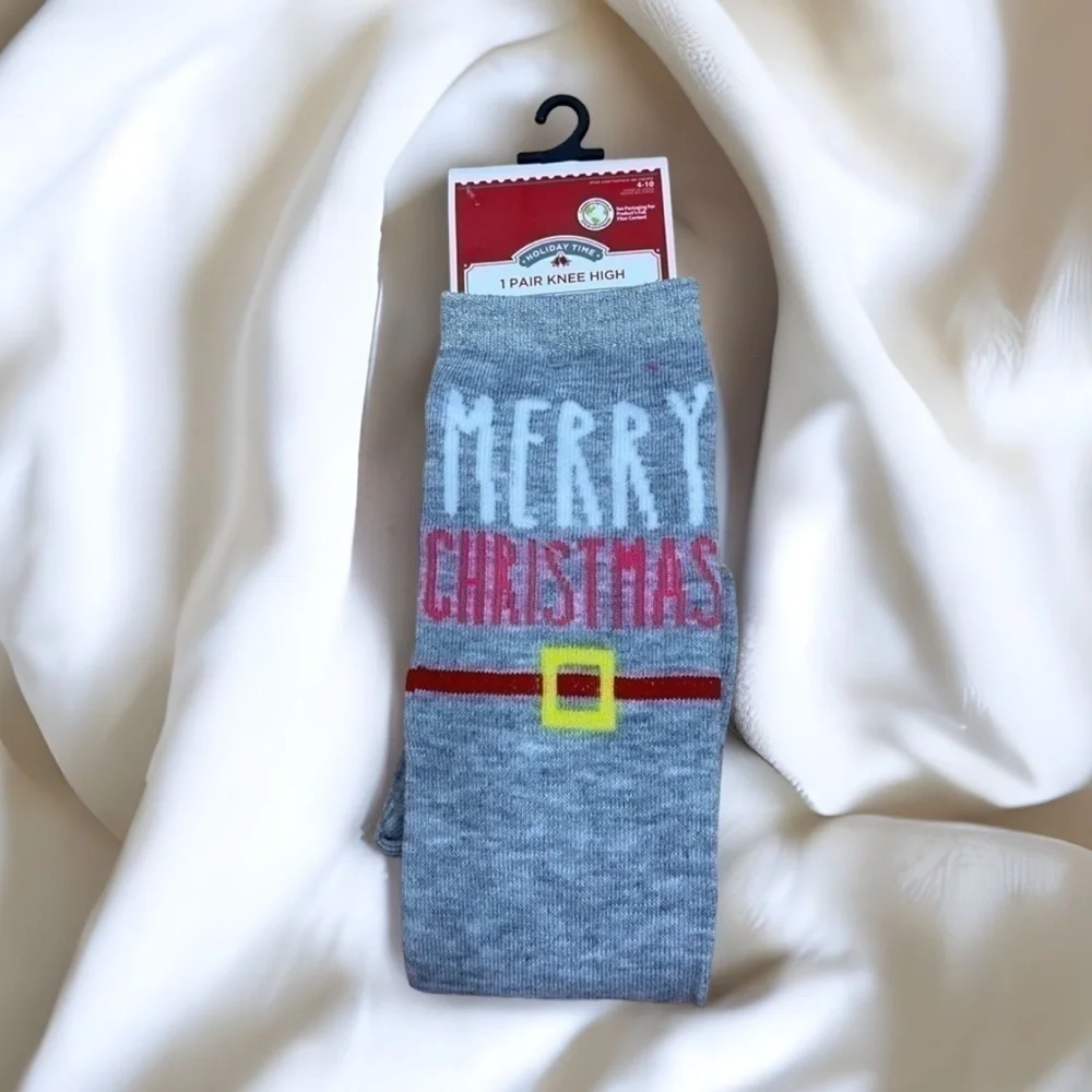Merry Christmas Women’s Knee High Socks NWT Gray Holiday